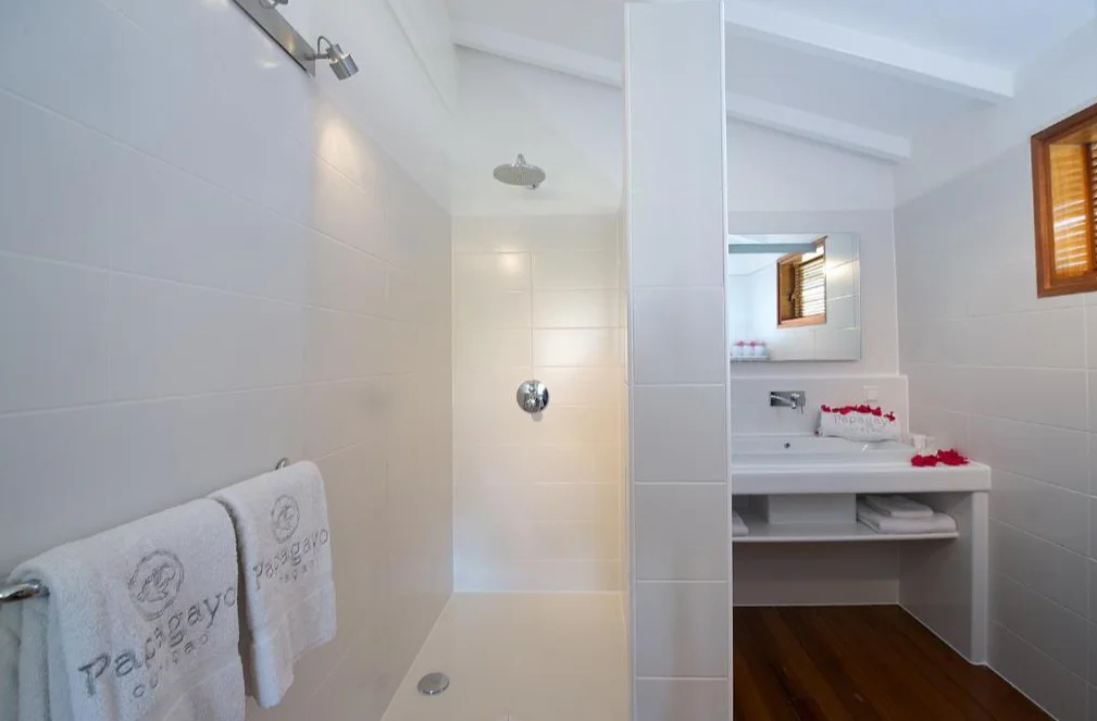 Papagayo Beach Resort | Badkamer